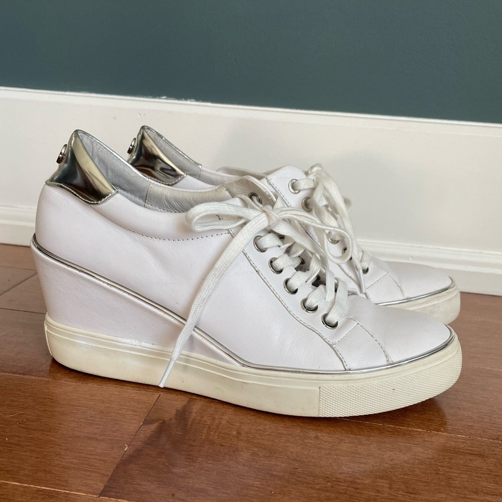 The Wishbone Collection • White Wedge Sneaker • Size 8